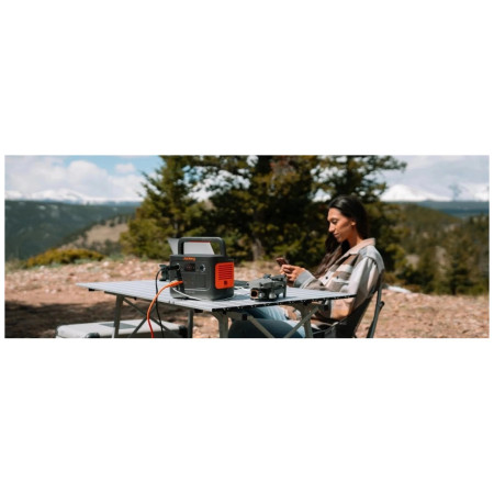 Aufladestation Jackery Explorer 240 v2