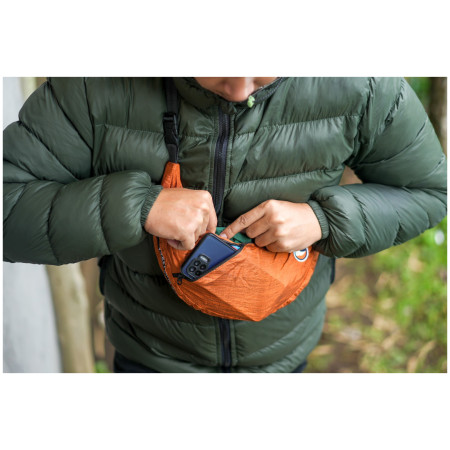 Hüfttasche Ticket to the Moon Upcycled Sling Bag Premium