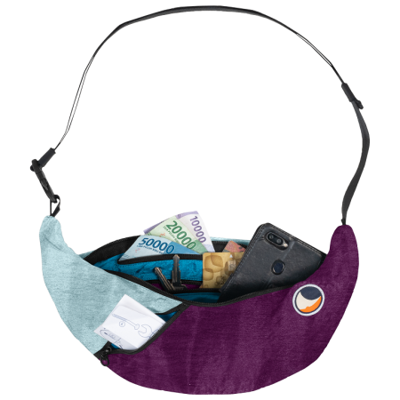 Hüfttasche Ticket to the Moon Upcycled Sling Bag lila Bag Peach / Cloud