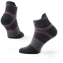 Sockengröße: 39-42 / Farbe: schwarz/rot